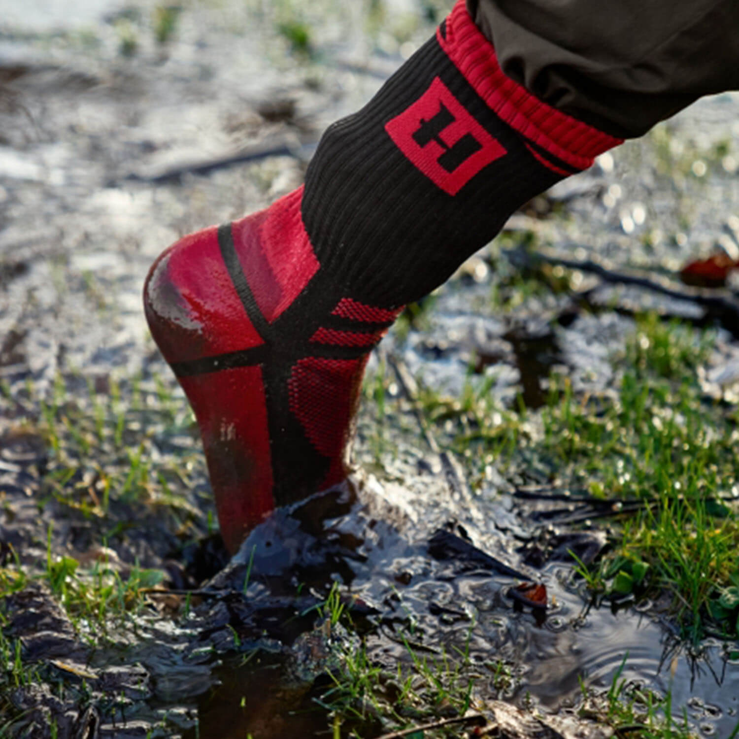  Härkila waterdicht Sokken (Rood/Zwart)